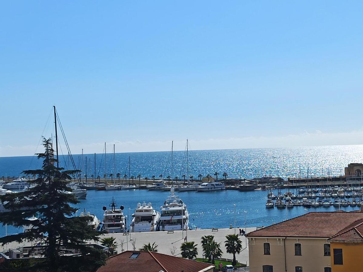 Hotel Miramare อิมเปรีอา ภายนอก รูปภาพ