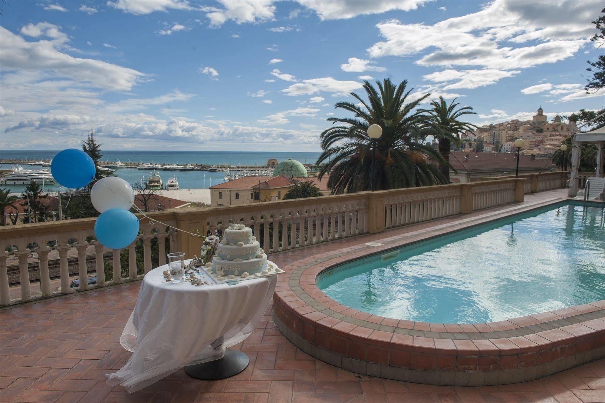 Hotel Miramare อิมเปรีอา ภายนอก รูปภาพ